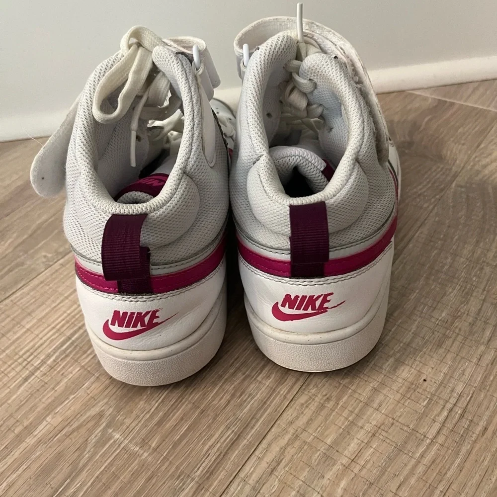 Nike Borough Low Shoes